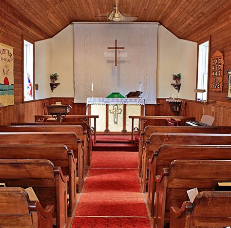 ST PETER'S BY-THE-LAKE ANGLICAN CHURCH (2026) All You Need to Know ...