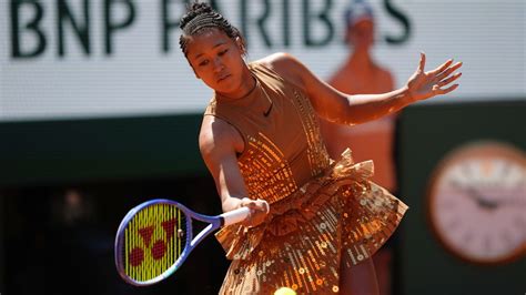 Naomi Osaka's outfit leaves French Open opponent Laura Siegemund ...