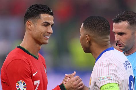 Roberto Martinez Jawab Isu Cristiano Ronaldo Gantung Sepatu dari Timnas ...