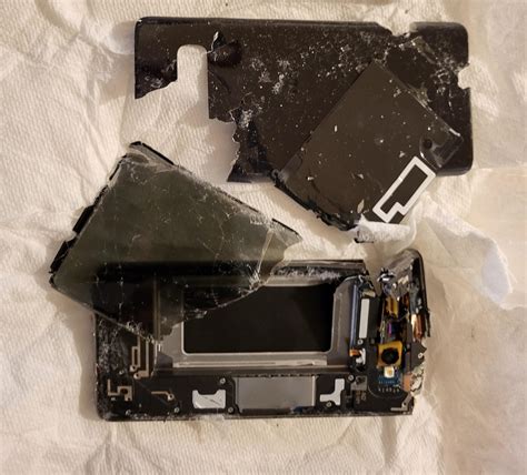 Found my phone with the snowblower. How much rice do I need to fix this? : r/Wellthatsucks