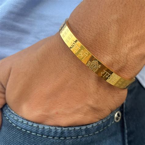 Engraved Jay Shree Ram Bracelet with 50 times – Zivia