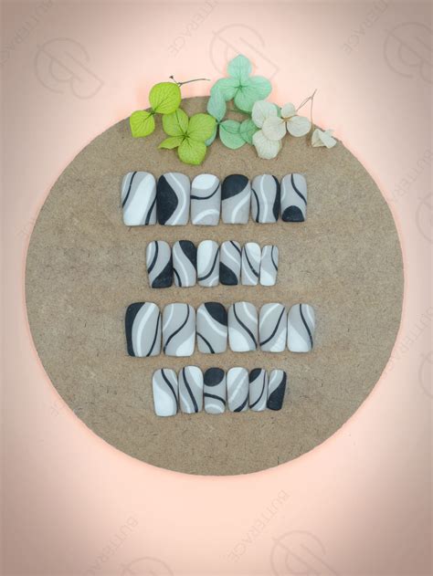 Abstract Press On Nails With Waves | Wavey Stick On Nails - Butterage