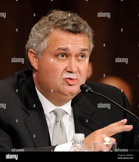 Vice president of wells fargo bank hi-res stock photography and images ...