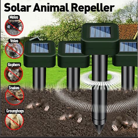 2pcs/4pcs Solar Powered Animal Repellent Solar Predator Deterrent Light ...