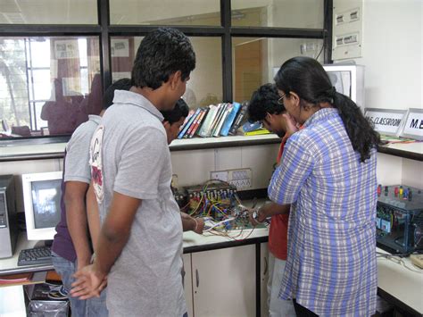 Embedded System Lab Boards 的图像结果