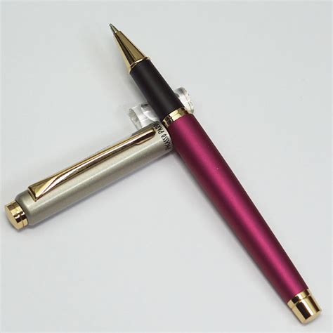 Picasso Parri Tringo Pink Color Body With Silver Cap Fine Tip Cap Type ...