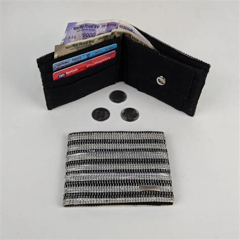 Upcycled Handcrafted Wallet (W1225-011) PS_W – reCharkha - The ...