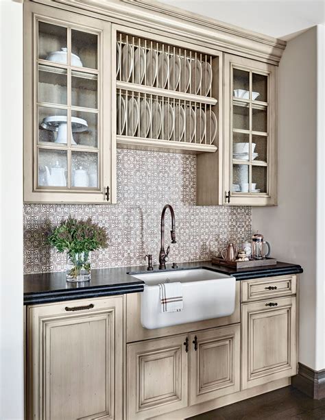 13 Rustic Kitchen Cabinet Ideas