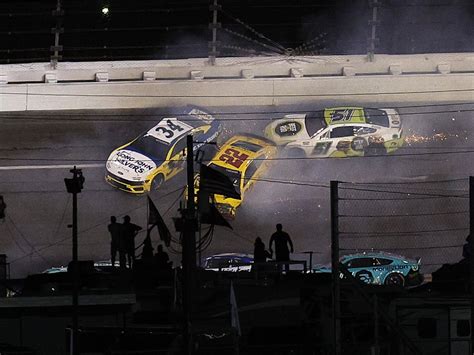 Nascar Crash Daytona