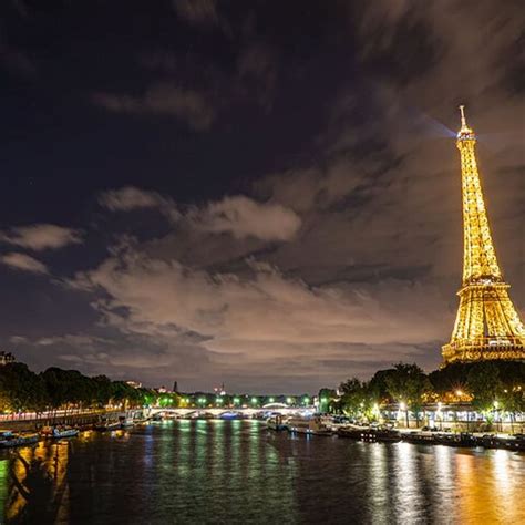 Full-Day Private Tour Eiffel Tower & Cruise with CDG Transfers