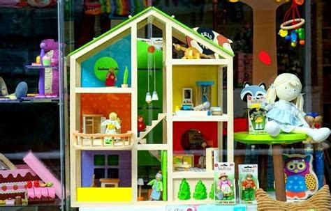 Top 4 Toy Stores In Delhi For Kids And the One Inside You! | WhatsHot ...