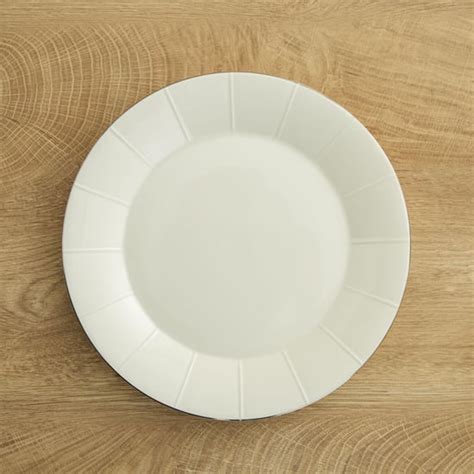 Buy Serving Plates & Dinner Plates Online @ Best Prices | Home Centre
