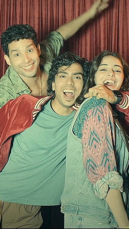 Kho Gaye Hum Kahan Movie Review