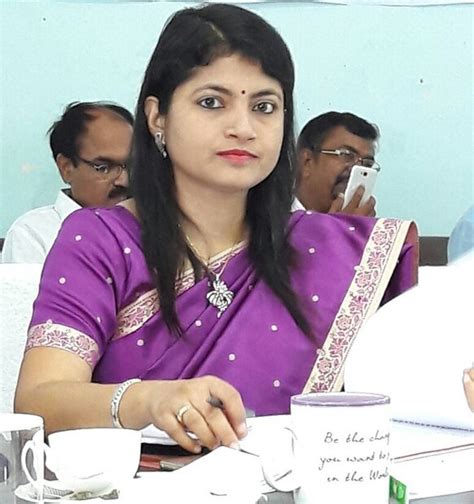 অমিতাভ বচ্চনৰ সূৰ্যবংশমৰ কাহিনীৰ দৰে বাস্তৱ জীৱনৰ এক কাহিনী, IAS বিষয়া ...