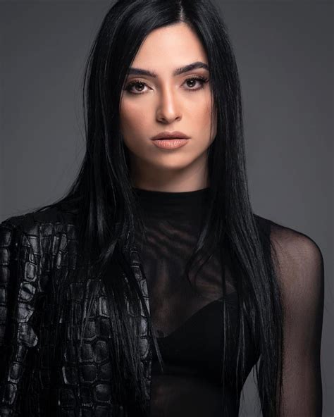 Roselin Llanes, la influencer que ha logrado conquistar el mercado anglosajón