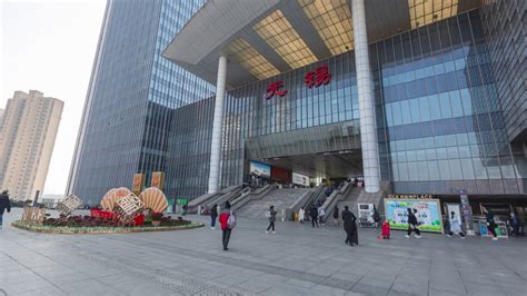 中国2022年春运期间江苏省无锡市火车站建筑风光—高清视频下载、购买_视觉中国视频素材中心