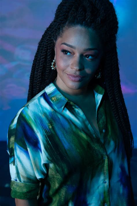 Juliana Alves: 'Queria ter a tranquilidade de uma atriz branca' - CARAS Brasil