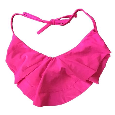 Women's Pink Bikini-and-tankini-tops | Depop