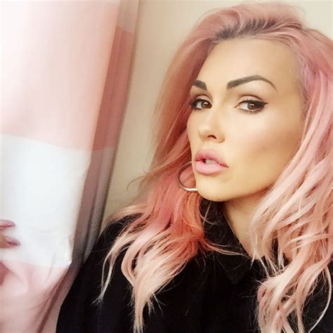 Beauty Bloggers You MUST Follow On Instagram RN | Grazia India