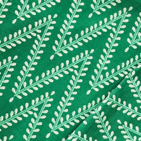 Pure Cotton Green With White Big Zig-Zag Screenprint Fabric – Sanskruti