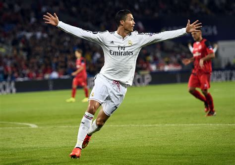 Manchester United Transfer Rumours: Cristiano Ronaldo and Robin Van ...