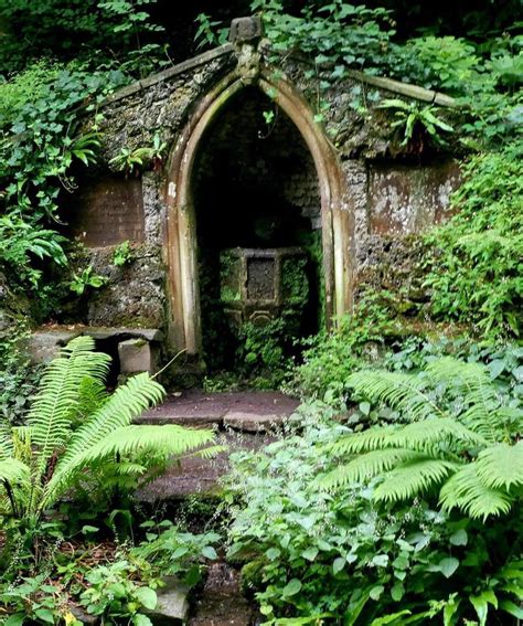 Plas Newydd, Walk, Talk and Meditation , Plas Newydd, Llangollen, April ...