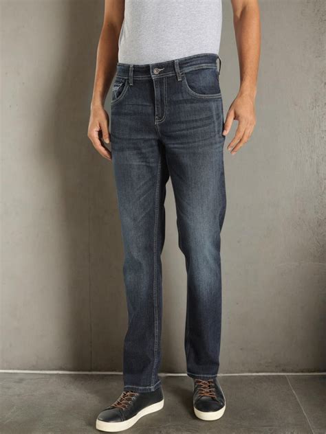 Buy Men Kansas Fit Stretchable Jeans Online | Indian Terrain