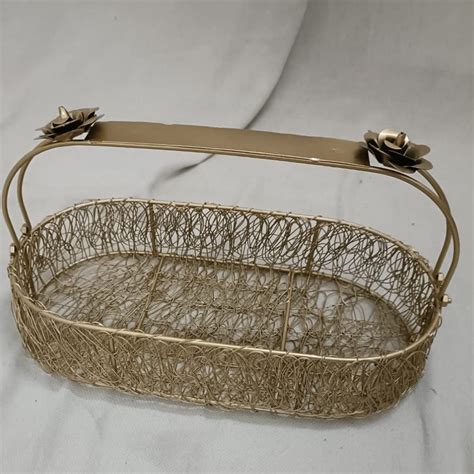 SP Metal Mesh Round Shape Gift Basket Hamper Basket with Opal Handle ...