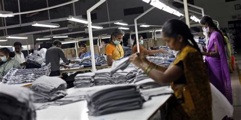Kerala's Women Workers Have Won the 'Right to Sit', But Their Struggle ...