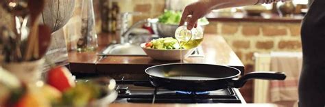Chemical-Free Cooking Oils: Why They Matter – Medhavi SuperFoods
