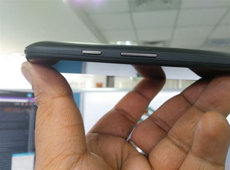 Moto E2 Hands On Review: Motorola Entry Level Smartphone Offering ...