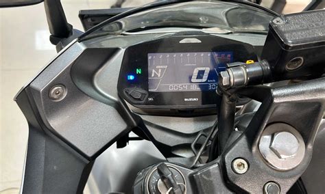 SUZUKI GIXXER 250 DUAL CHANNEL ABS | Suzuki Motorcycle