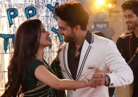 Yeh Rishta Kya Kehlata Hai: Samridhii Shukla, Rohit Purohit’s BTS ...