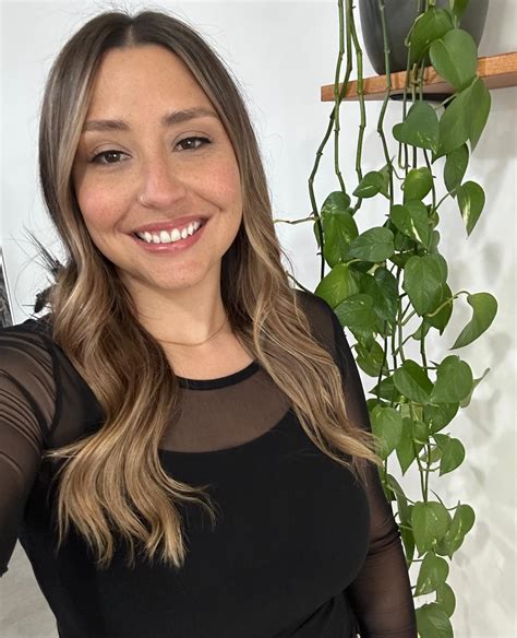 Christina - Charlie Charlie Lima