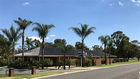 SPORTSMANS MOTOR INN (Barooga) - Inn Reviews, Photos, Rate Comparison ...