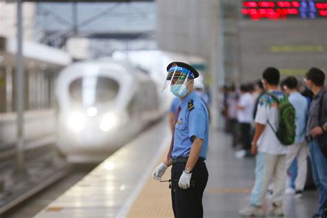 世界第一！中国铁路迎来好消息，时速400公里动车组将下线真车__凤凰网