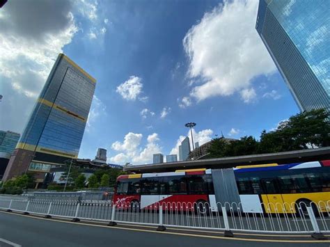 开学啦！怎么坐BRT上学？请收下这张线路情况表|广州_新浪新闻