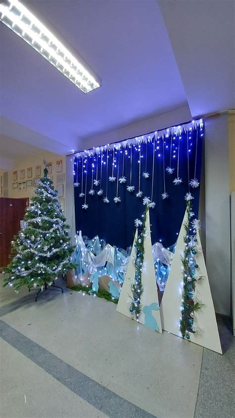 Winter Wonderland Christmas Office Decoration