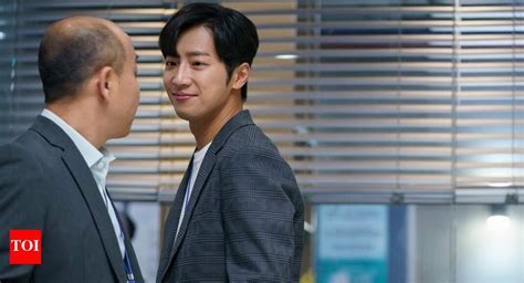On The Verge Of Insanity: Lee Sang Yeob starrer 'On The Verge Of ...