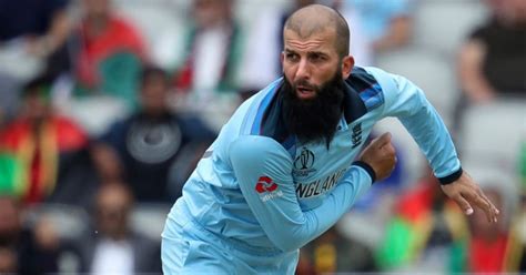 Poms rally around Moeen Ali, set an example for courage and individuality
