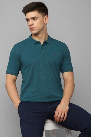 Buy Men Green Solid Polo Neck T-shirt Online - 962506 | Louis Philippe