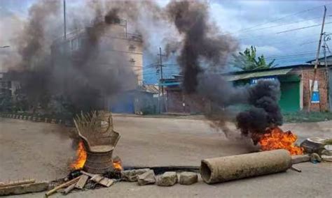 Manipur violence: SC issues direction for ensuring burial or cremation ...