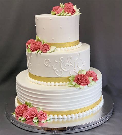 Lovely White Tier cake | B'Day Cake Delivery - onlinecake.in