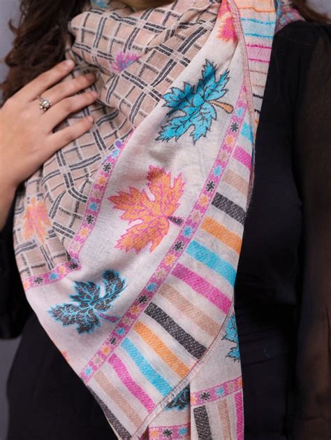 Chinar Border Stole – The Shawl Studio