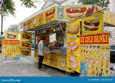 Street Food Cart in Washington DC Editorial Image - Image of pizza ...