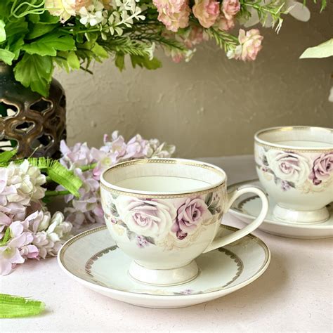Flower Bed Cup and Saucer Set (6 Cups and 6 Saucers) – Vigneto