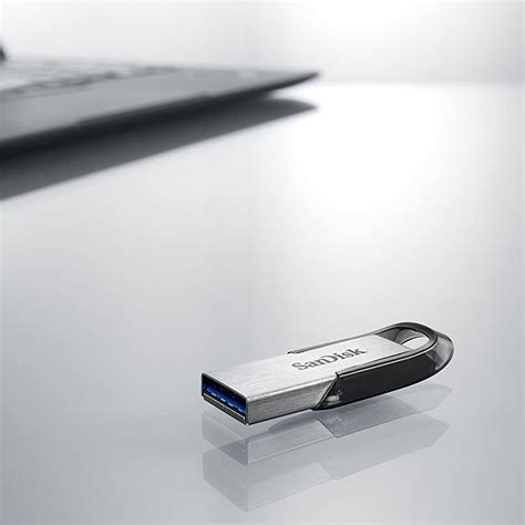 SanDisk Ultra Flair 32GB USB 3.0 Pen Drive - tpstech.in