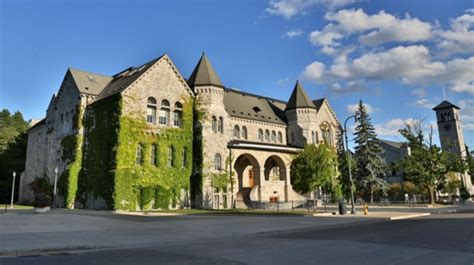为什么多伦多大学是加拿大全球就业力第一的大学？ - 知乎