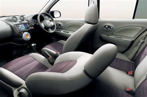 interior-dashboard-mobil-nissan-march – DetailMobil.com