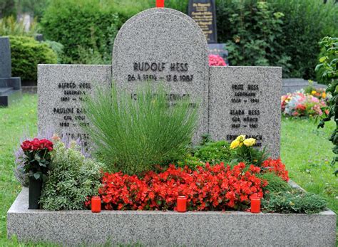 Adolf Hitler Grave